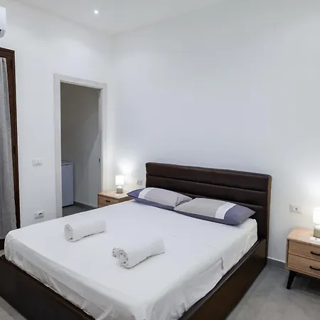 Baron's Πανσιόν